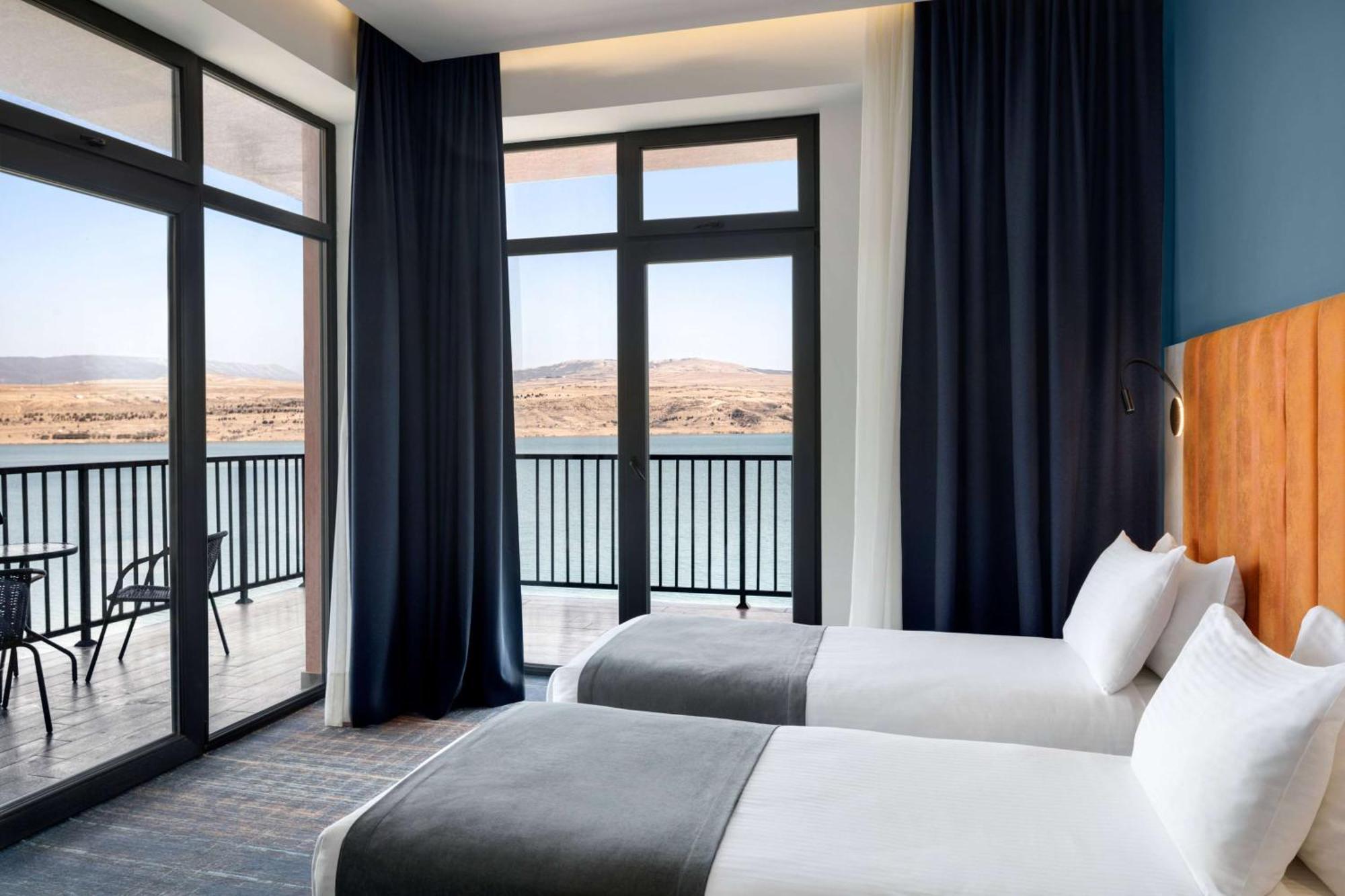 Gino Seaside Tbilisi, Trademark Collection By Wyndham מלון טביליסי