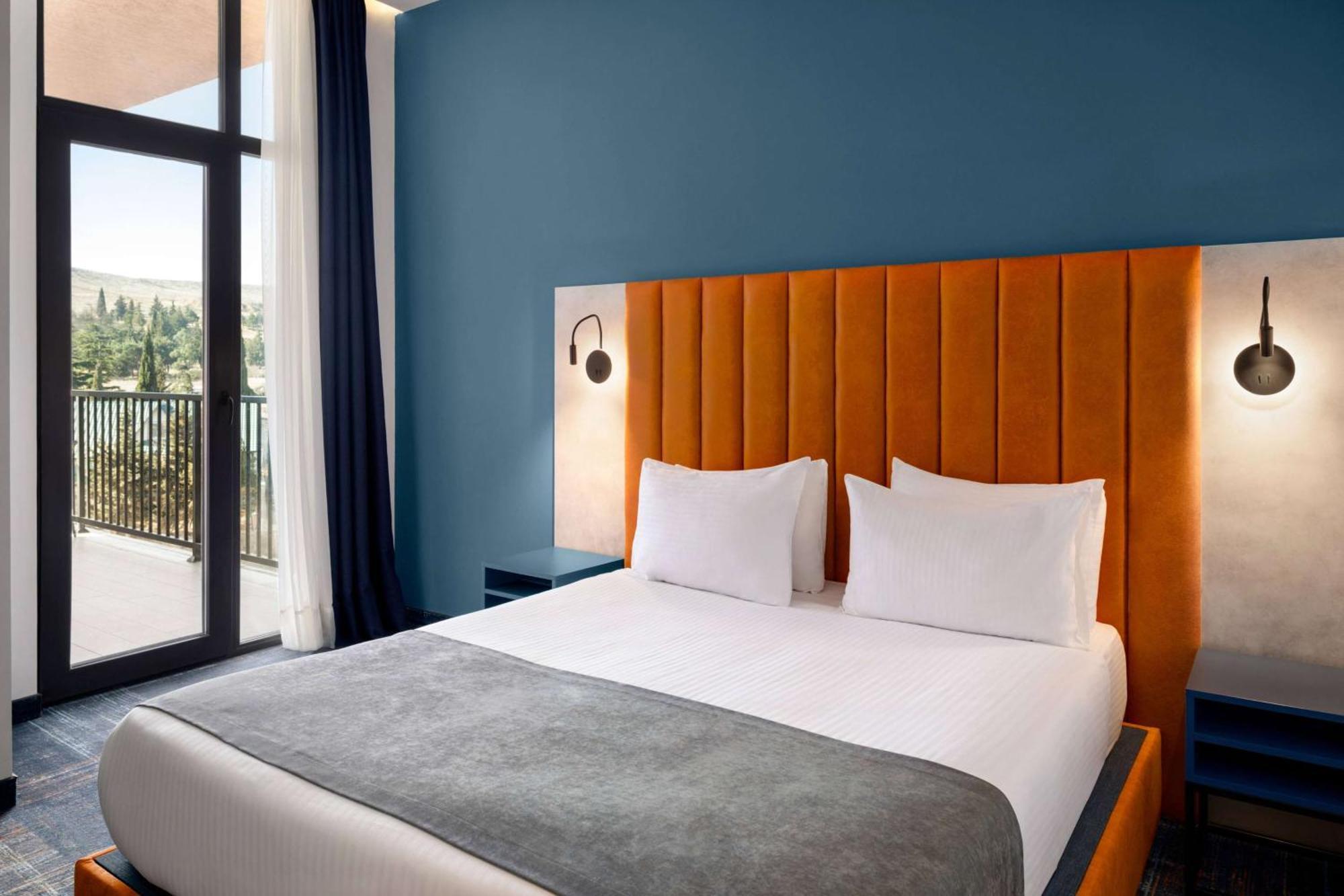 Gino Seaside Tbilisi, Trademark Collection By Wyndham 5* Тбилиси